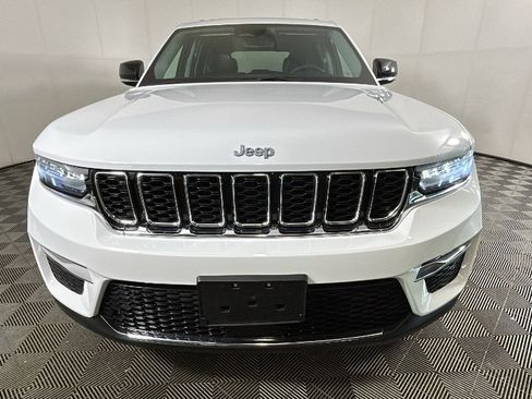 Used 2023 Jeep Grand Cherokee 4WD 4xe image 7