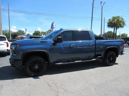 Used 2025 Chevrolet Silverado 2500 LTZ w/ Trail Boss Package AWD/4WD image 2