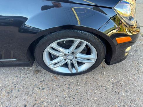 Used 2013 Mercedes-Benz C 300 Sport image 26