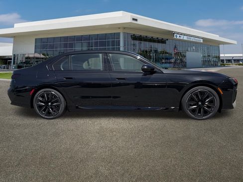 New 2026 BMW i7 eDrive50 w/ M Sport Package RWD image 12