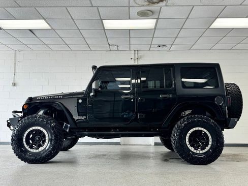 Used 2014 Jeep Wrangler Unlimited Rubicon w/ Max Tow Package AWD/4WD image 5
