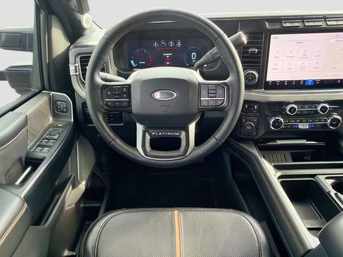 Used 2024 Ford F350 Platinum w/ FX4 Off-Road Package image 16
