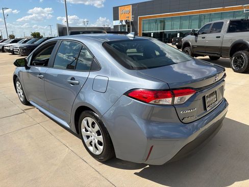 Used 2024 Toyota Corolla LE FWD image 3