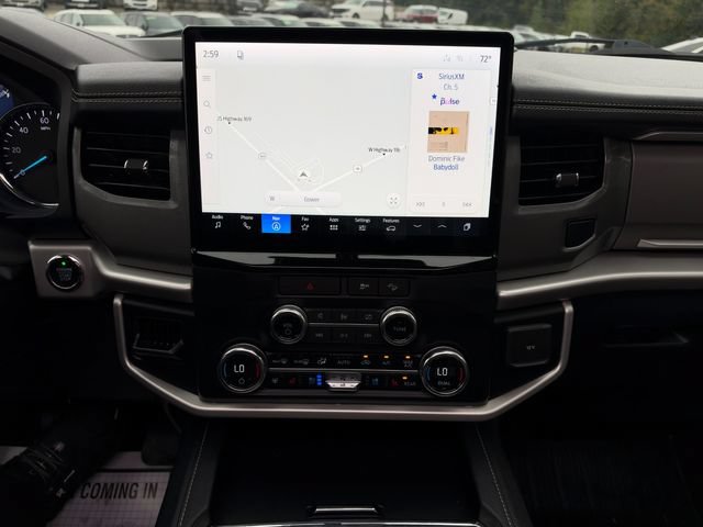 Used 2023 Ford Expedition XLT AWD/4WD image 30