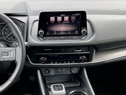 Certified 2026 Nissan Rogue SV AWD/4WD image 18