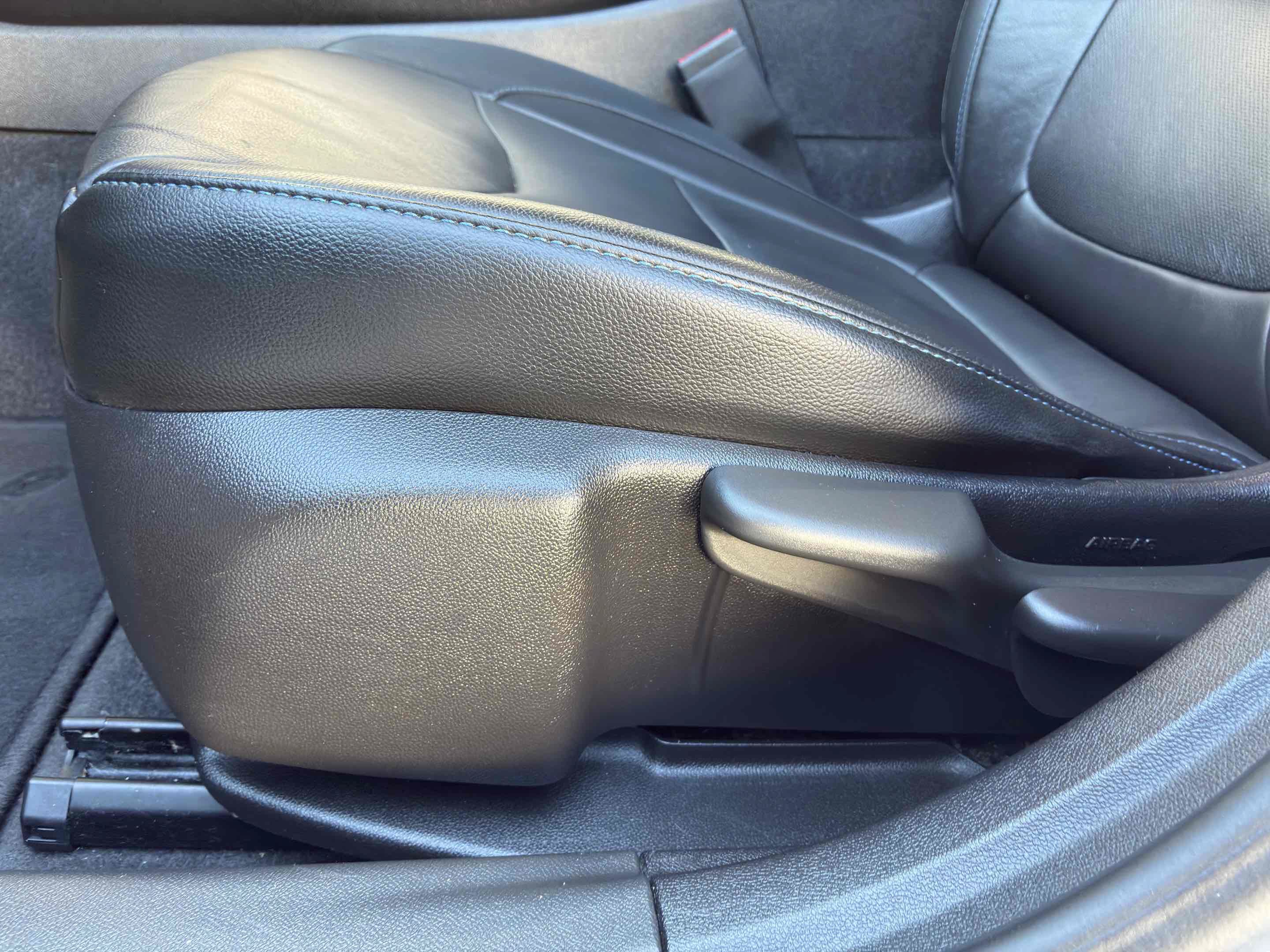 Used 2018 Chevrolet Volt Premier FWD image 40