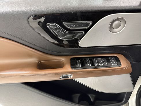 Used 2021 Lincoln Aviator Grand Touring w/ Equipment Group 302A AWD/4WD image 16