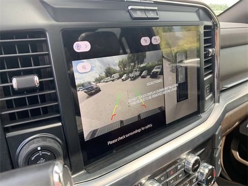 Used 2025 Ford F350 King Ranch w/ FX4 Off-Road Package image 29