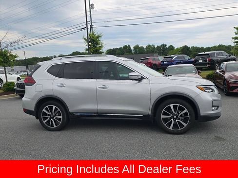 Used 2018 Nissan Rogue SL w/ Premium Package FWD image 2