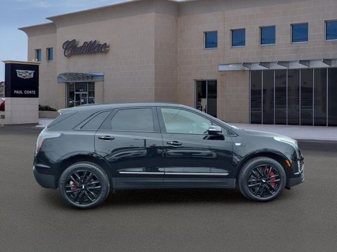 Certified 2023 Cadillac XT5 Sportv w/ Technology Package AWD/4WD image 4