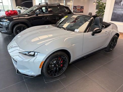 New 2025 MAZDA MX-5 Miata Club w/ Brembo/BBS Recaro Package image 6