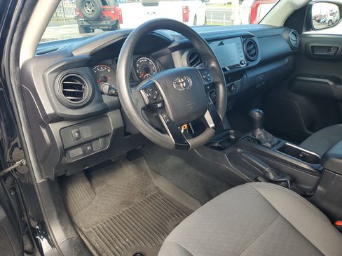 Used 2022 Toyota Tacoma SR RWD image 14