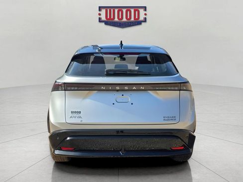Used 2023 Nissan Ariya AWD image 3