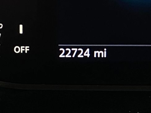 Used 2022 MINI Cooper 2-Door Hardtop w/ Storage Package image 17