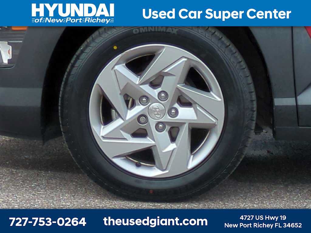 Certified 2024 Hyundai Kona SE FWD image 10