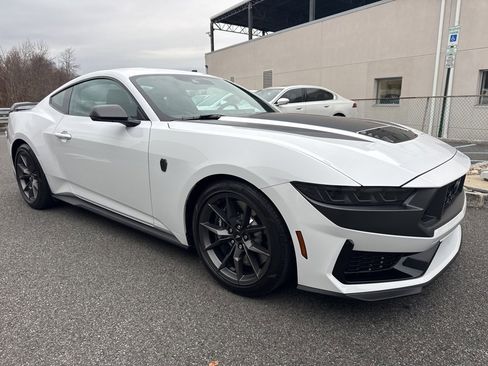 Used 2025 Ford Mustang Dark Horse image 1