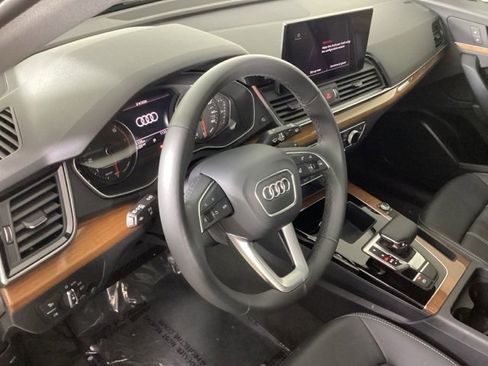 Certified 2023 Audi Q5 2.0T Premium w/ Convenience Package image 7