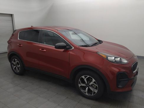 Used 2020 Kia Sportage LX image 11