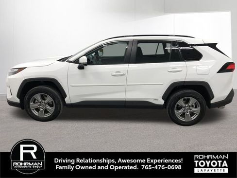 Used 2024 Toyota RAV4 LE image 3
