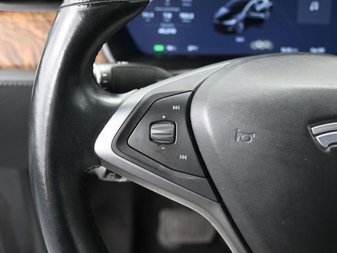 Used 2020 Tesla Model X Long Range image 18