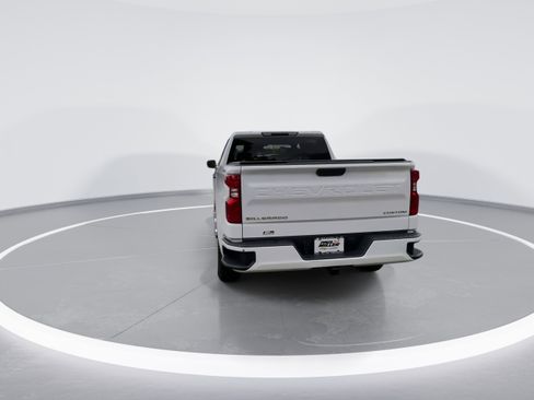 Used 2022 Chevrolet Silverado 1500 Custom image 7