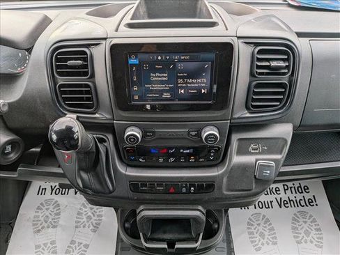 Used 2023 RAM ProMaster 2500 image 21
