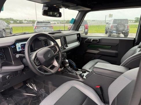 Used 2022 Ford Bronco Black Diamond AWD/4WD image 18