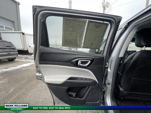 Used 2022 Jeep Compass Limited image 24