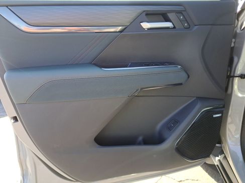 New 2026 GMC Acadia AT4 w/ Luxury Package image 16