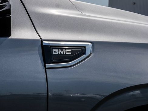 Used 2023 GMC Yukon Denali AWD/4WD image 10