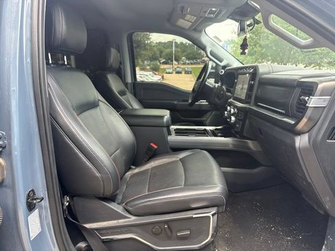 Used 2023 Ford F350 4x4 Crew Cab DRW Super Duty image 11