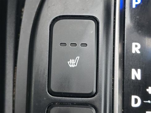 Used 2015 Hyundai Santa Fe GLS image 26