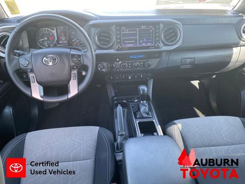 Certified 2022 Toyota Tacoma TRD Off-Road w/ Technology Package AWD/4WD image 31