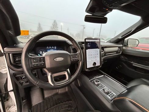 Used 2024 Ford Expedition Max Platinum image 27