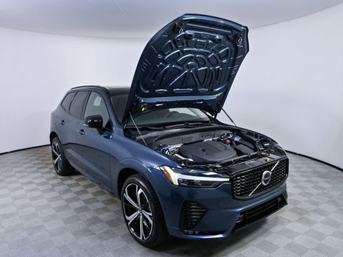 Certified 2023 Volvo XC60 B5 Ultimate w/ Climate Package image 35