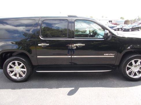 Used 2012 GMC Yukon XL Denali AWD/4WD image 12