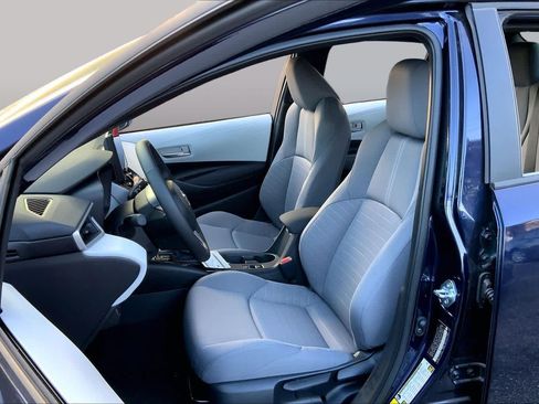 Used 2026 Toyota Corolla SE FWD image 8