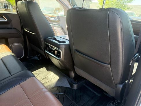 Used 2023 Chevrolet Silverado 1500 High Country w/ Max Trailering Package AWD/4WD image 14