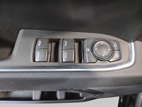 Used 2026 Chevrolet Silverado 1500 LT AWD/4WD image 29