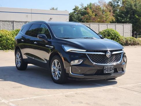 Used 2023 Buick Enclave Avenir w/ Trailering Package, 5000 lbs. FWD image 3