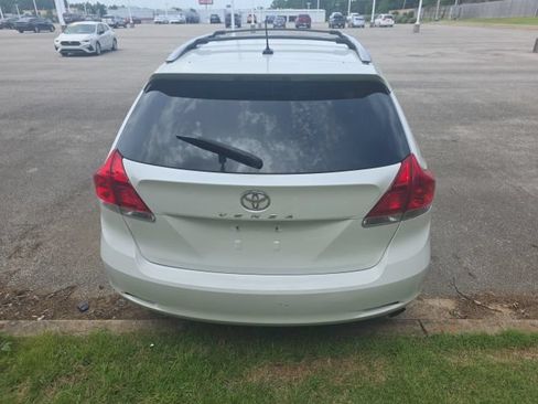 Used 2010 Toyota Venza FWD image 5