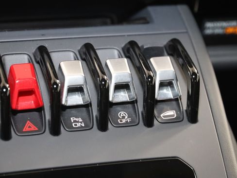 Used 2023 Lamborghini Huracan EVO image 53