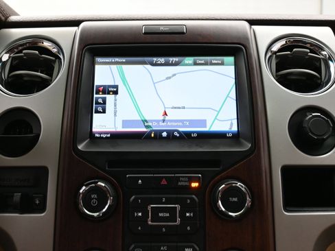 Used 2013 Ford F150 King Ranch w/ King Ranch Luxury Pkg RWD image 30