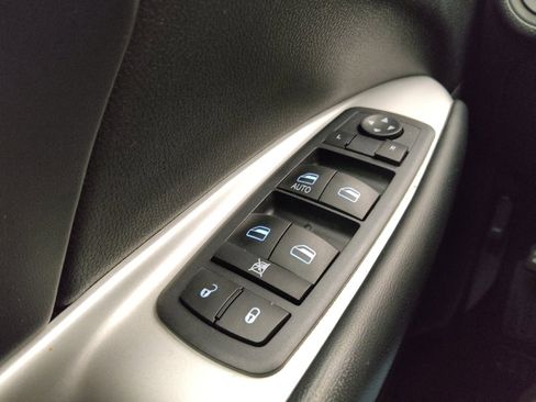 Used 2020 Dodge Journey SE w/ SE Popular Equipment Group image 27