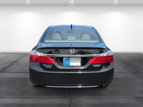Used 2015 Honda Accord Touring image 7