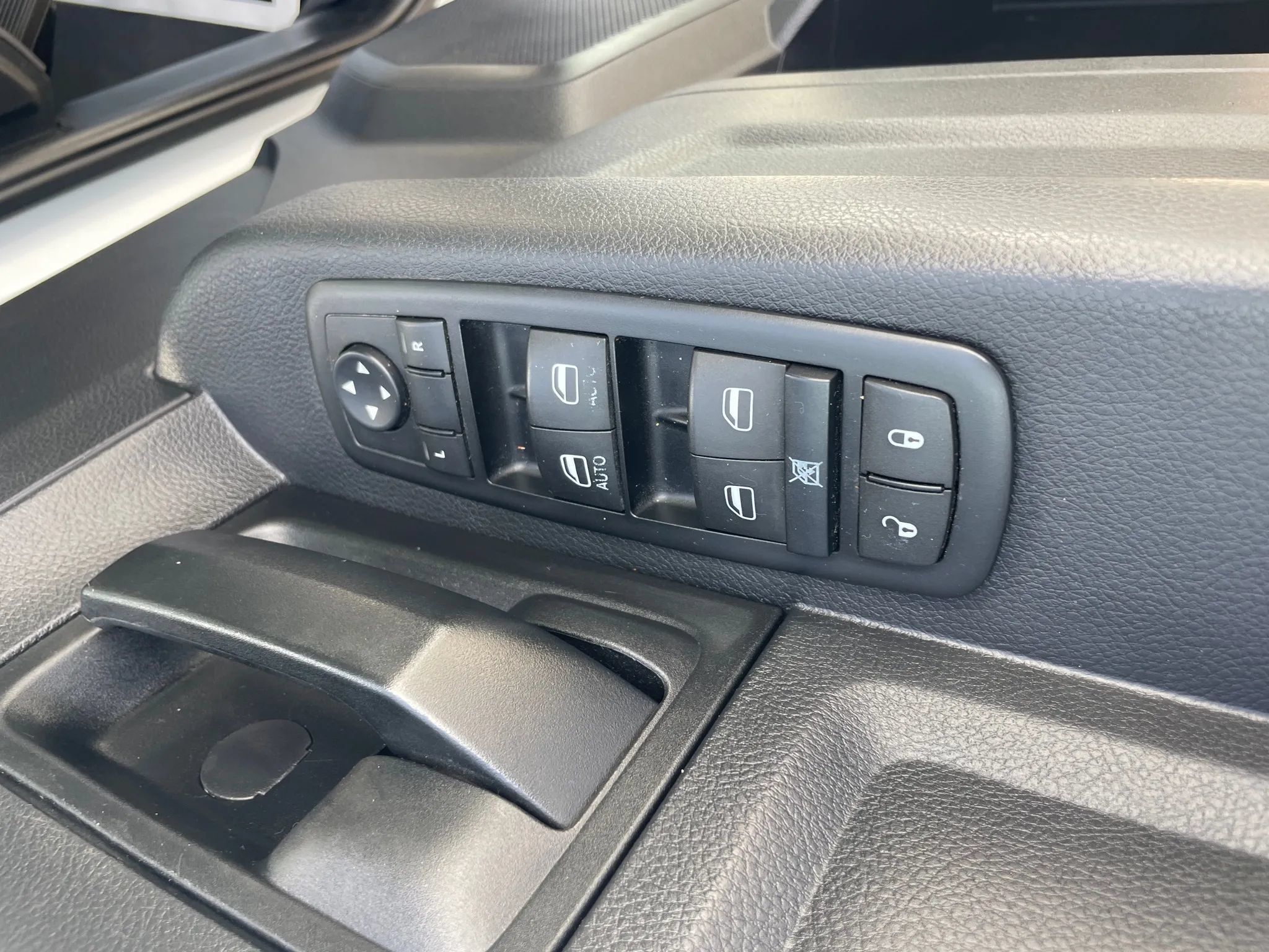 Used 2015 RAM 1500 Tradesman w/ Popular Equipment Group AWD/4WD image 23