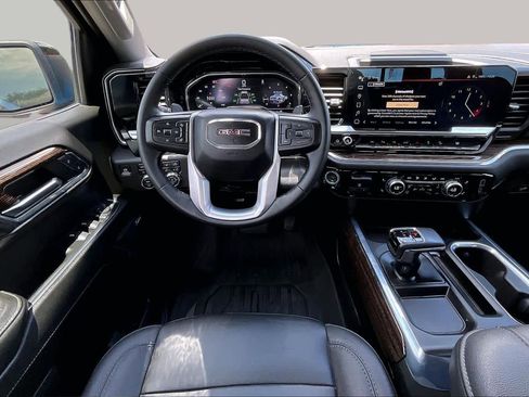Used 2024 GMC Sierra 1500 Elevation w/ Elevation Premium Package AWD/4WD image 6