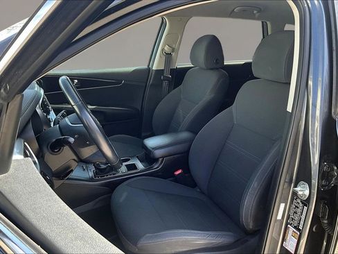 Used 2020 Kia Sorento S image 19