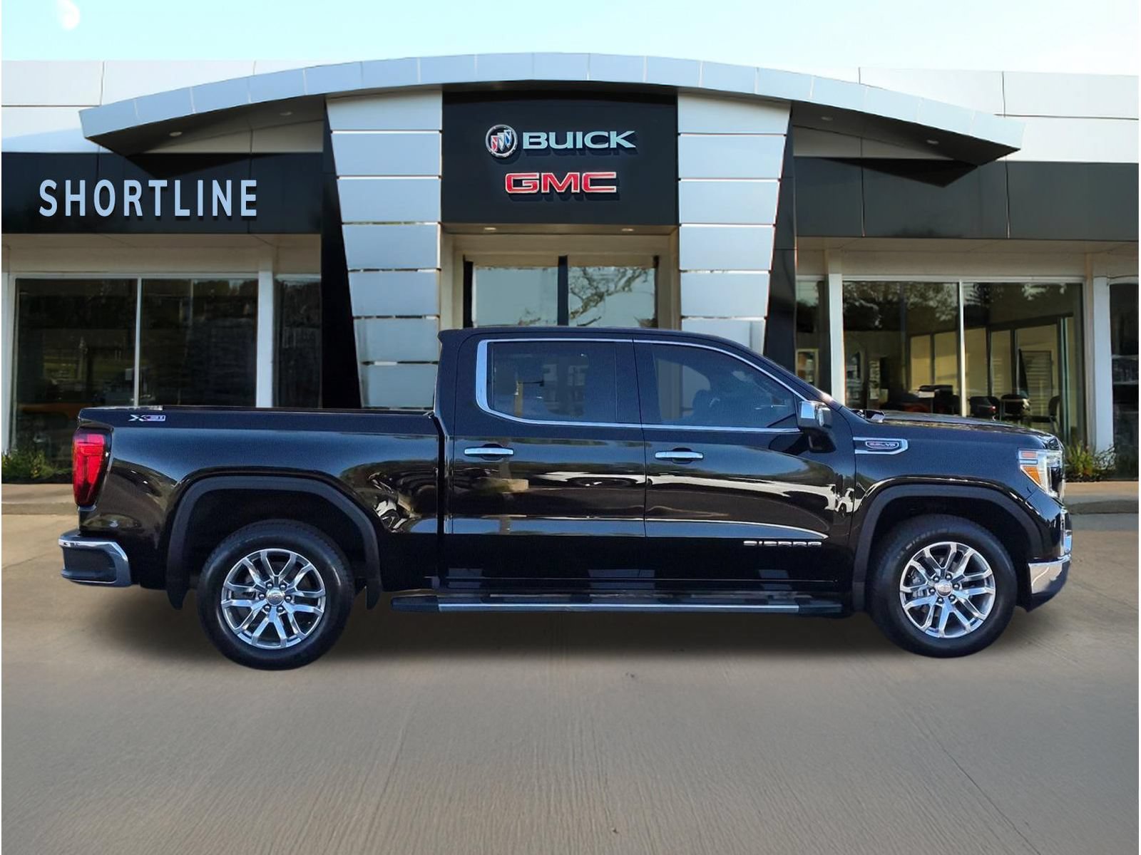 Used 2021 GMC Sierra 1500 SLT w/ SLT Premium Plus Package AWD/4WD image 2