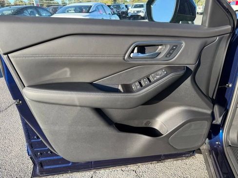 New 2026 Nissan Rogue Platinum w/ Platinum Premium Package image 10